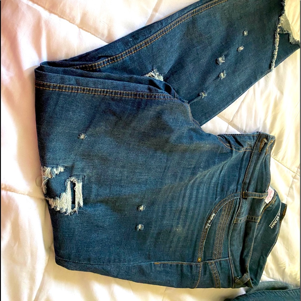 Super cute stretchy jeans